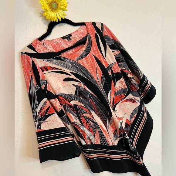 Alfani~NWT~Bold Leaf & Stripe Pattern V-Hem Top~Bell Sleeves~Scoop Neck~Size MP - Picture 1 of 13